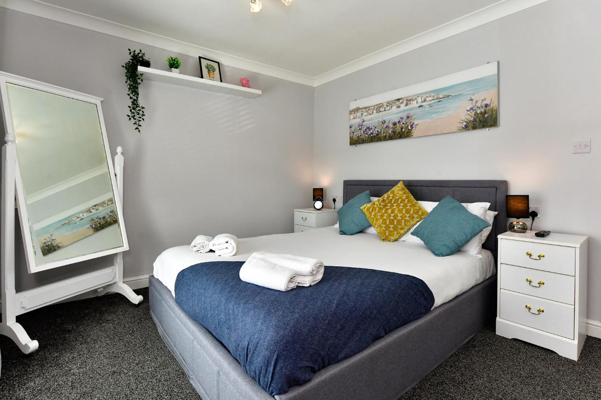 Free Parking - Heart Of The City - Superb Townhouse & Garden - Peaceful Area But Only 5Min Walk To Beach, Shops, Bars, Arena, Marina, Parks Swansea Ngoại thất bức ảnh