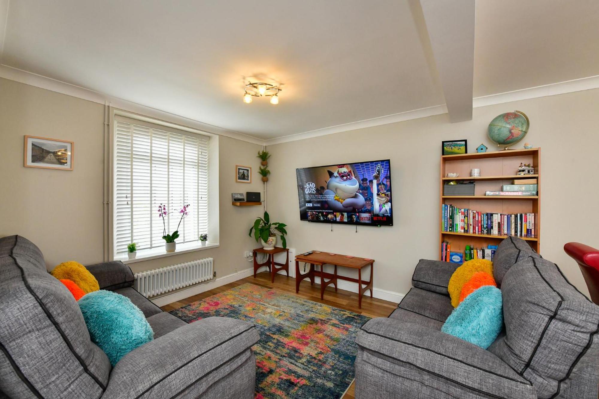 Free Parking - Heart Of The City - Superb Townhouse & Garden - Peaceful Area But Only 5Min Walk To Beach, Shops, Bars, Arena, Marina, Parks Swansea Ngoại thất bức ảnh